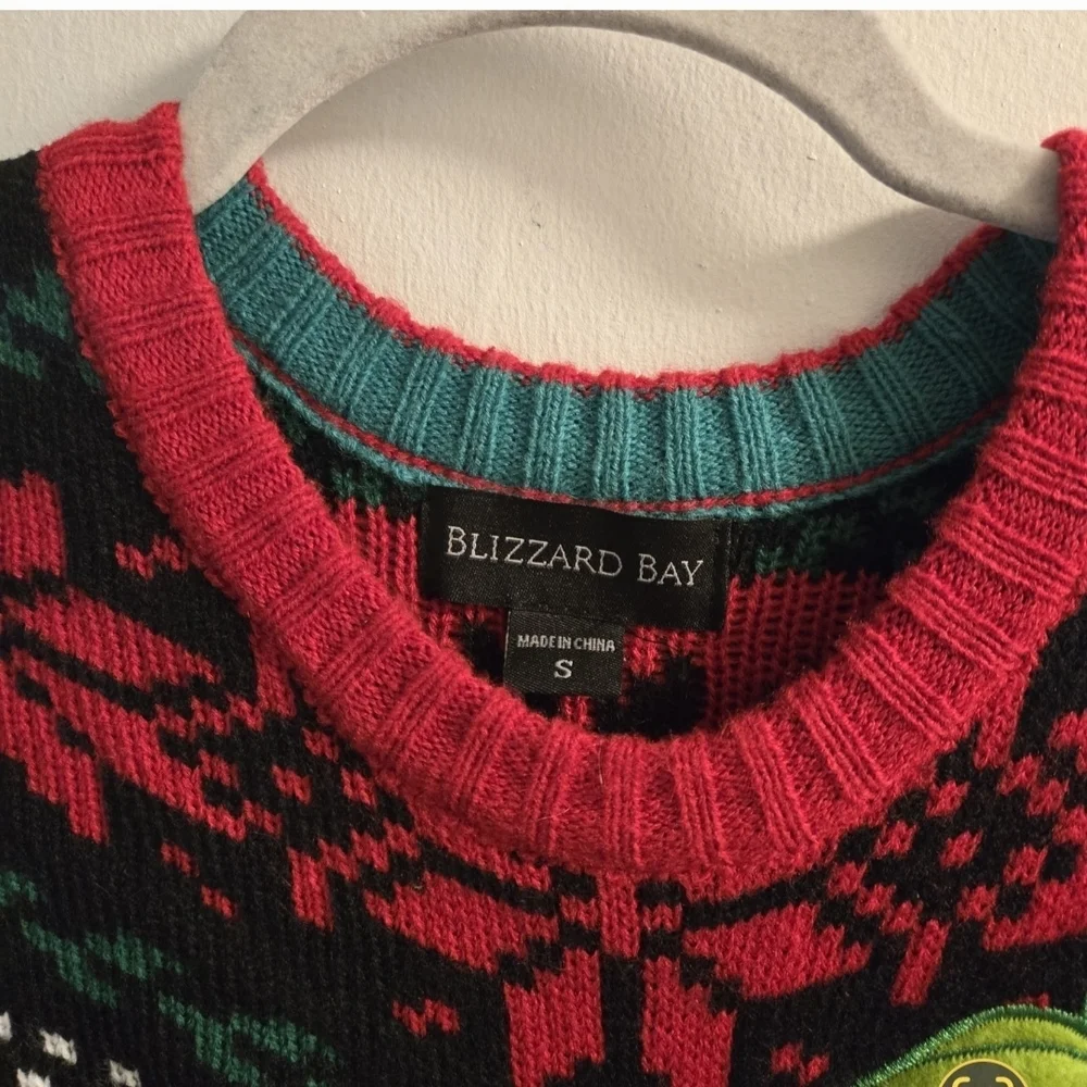 Blizzard Bay Sloth Design Ugly Sweater Size S